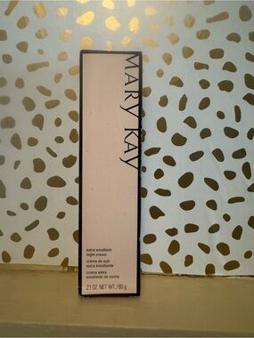 Mary Kay Extra Emollient Night Cream - Pale Pink